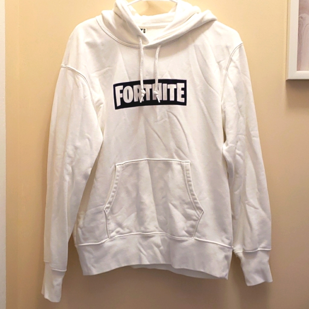 NEW Uniqlo sweater shirt